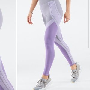 NWT Fabletics High Waisted Seamless Colorblock Legging